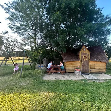 Les Cabanes Du Veau Morannes sur Sarthe-Daumeray Buitenkant foto