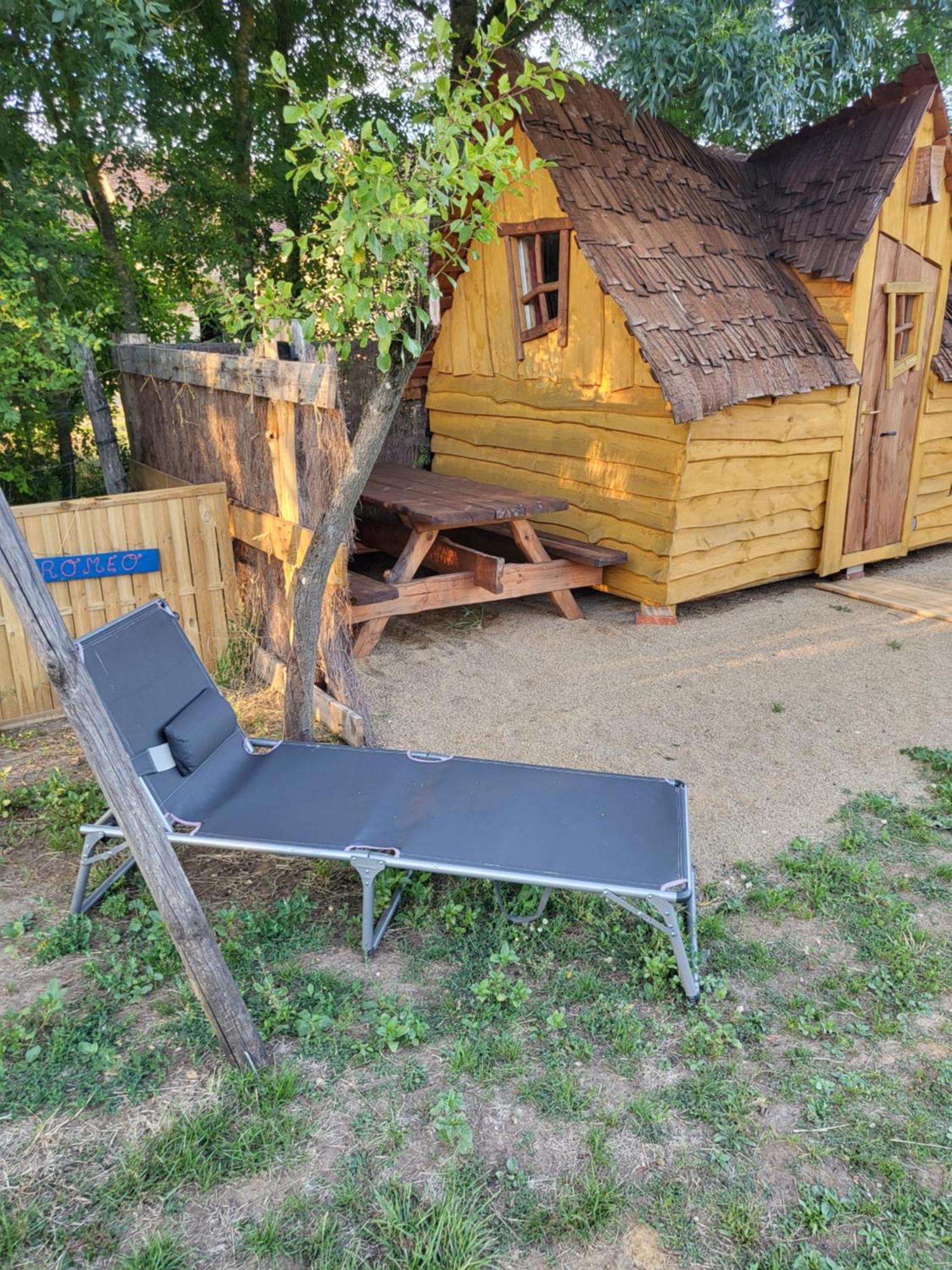 Les Du Veau Camping Morannes sur Sarthe-Daumeray